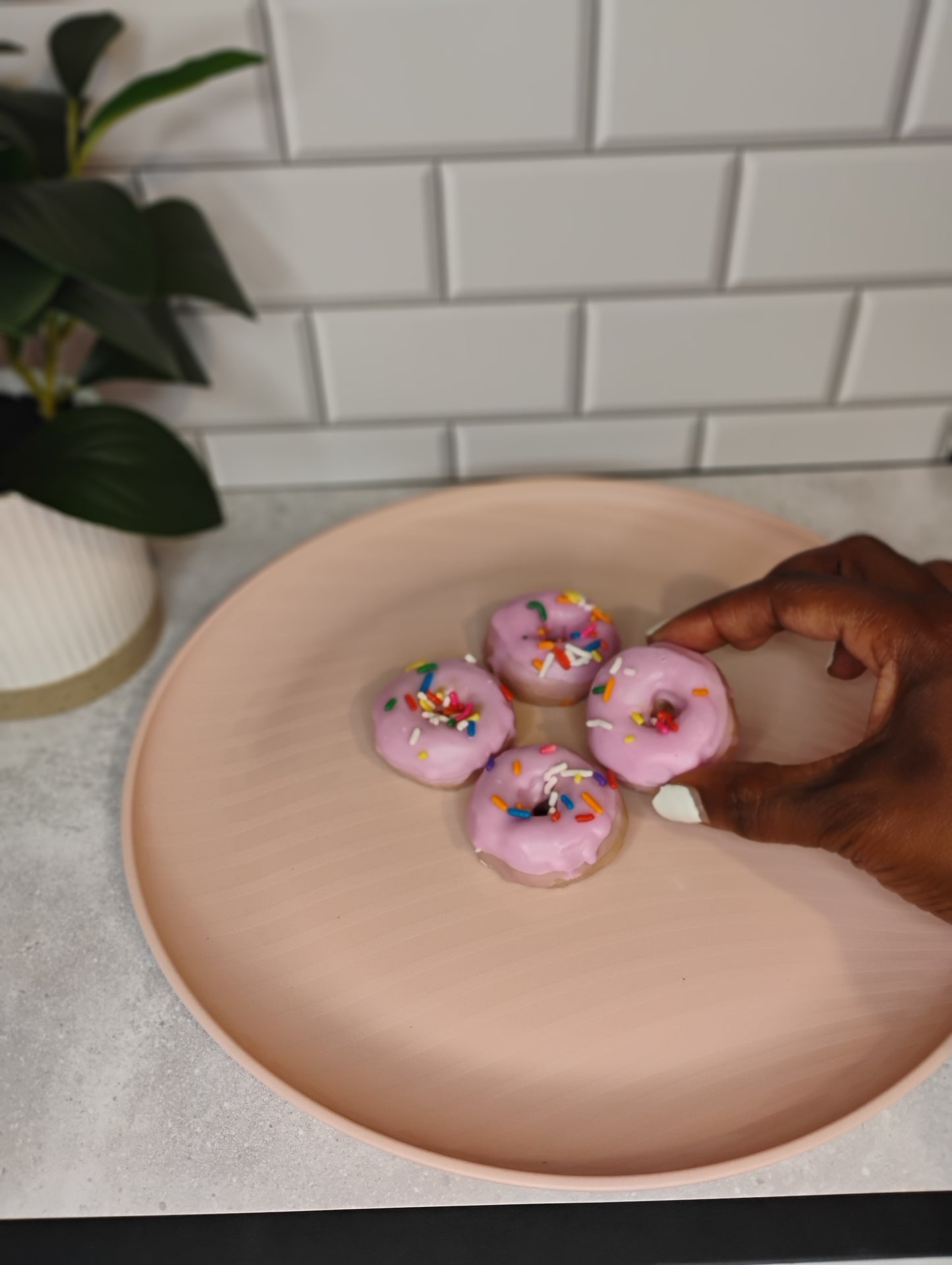 Donut wax melts