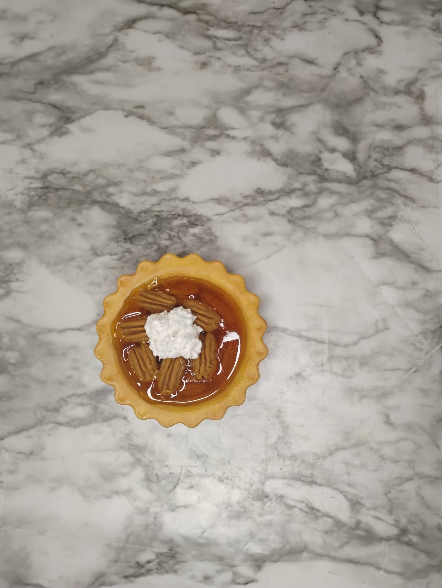 Pecan pie candle